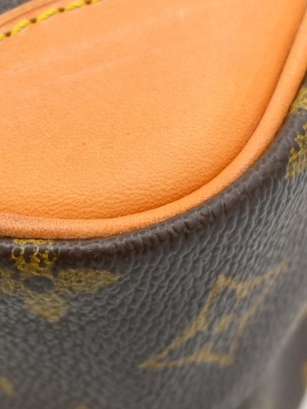 LOUIS VUITTON AMAZON CROSS BODY SHOULDER BAG - Picture 4 of 15